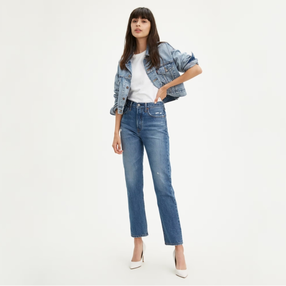 Brand new with tags 501 levis strait leg